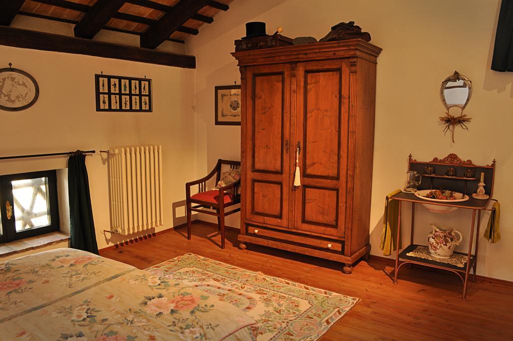 B&B Casa Medievale Del Mugnaio Strassoldo Kamer foto